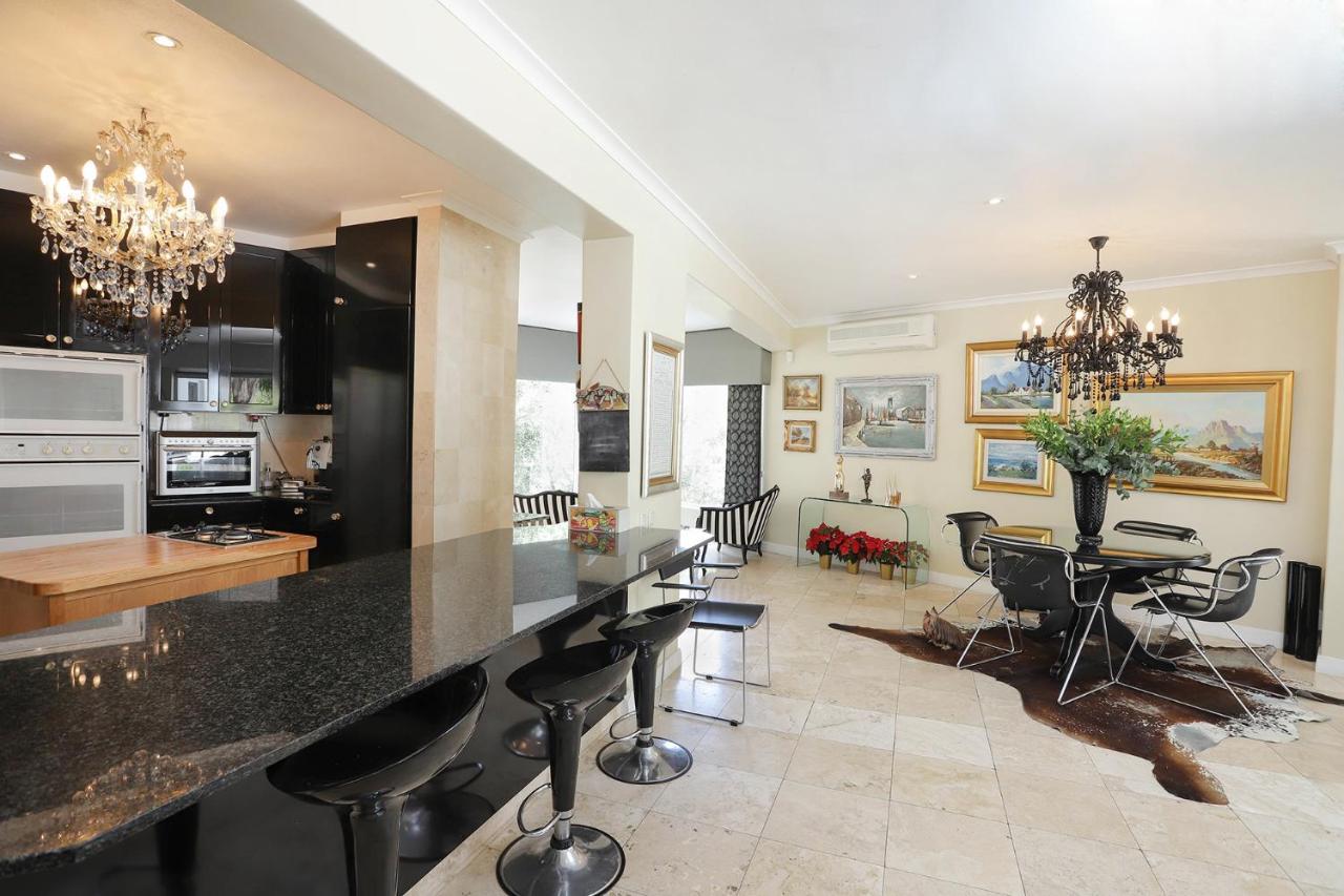 Francolin Manor Panzió Hermanus Kültér fotó